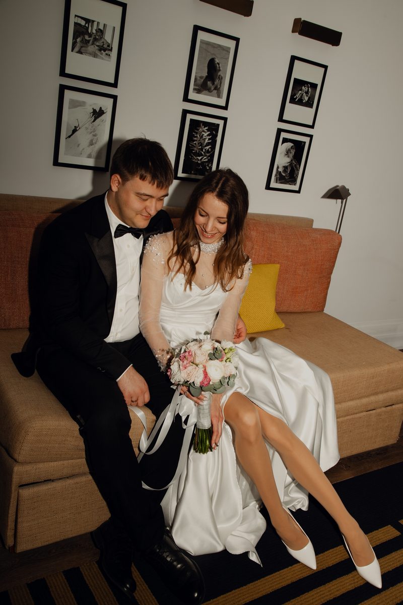 Elegant wedding portrait of the couple in golden light, Geneva